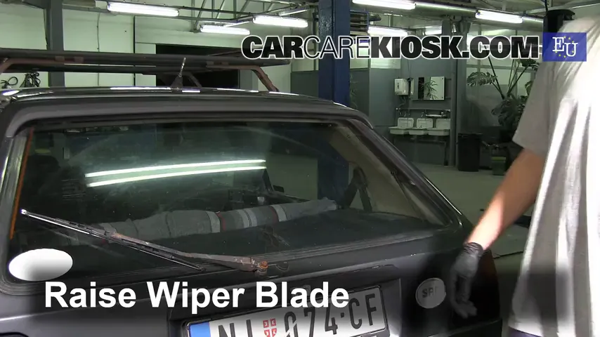 1988 Volkswagen Golf TDI 1.6L 4 Cyl. Turbo Diesel Windshield Wiper Blade (Rear)